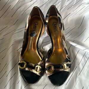 Carlos Santana roulette women’s heels